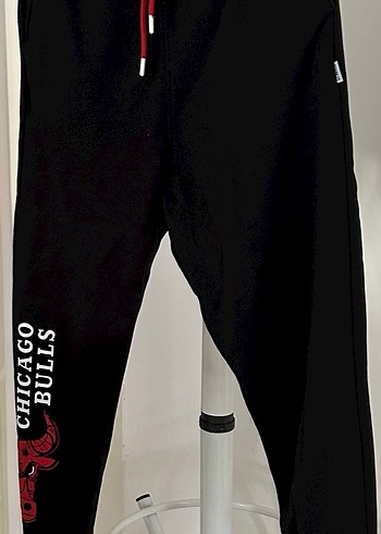 Chicago Bulls Baskılı Siyah Erkek Eşofman Altı - Görsel 2