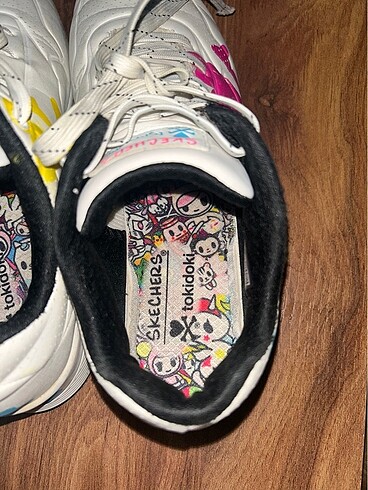 37,5 Beden Skechers orijinal kadın spor ayakkabı