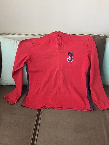 Yakalı sweatshirt