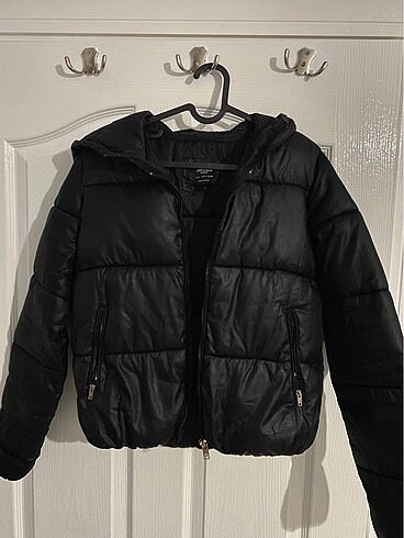 bershka mont