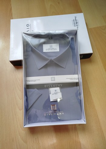 GIVENCHY Sıfır kutusunda erkek gömlek yurtdışından alındı