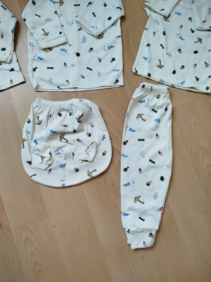 Sıfır çok kaliteli yeni doğan bebek takımı toplam 5 parça. - Görsel 2