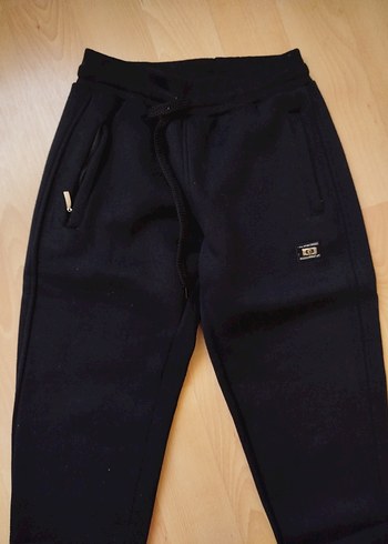 Sıfır gibi bir defa giyildi cepleri fermuarlı çok kalın eşofman - Görsel 6