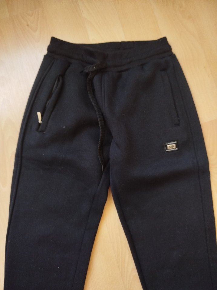 Sıfır gibi bir defa giyildi cepleri fermuarlı çok kalın eşofman - Görsel 5