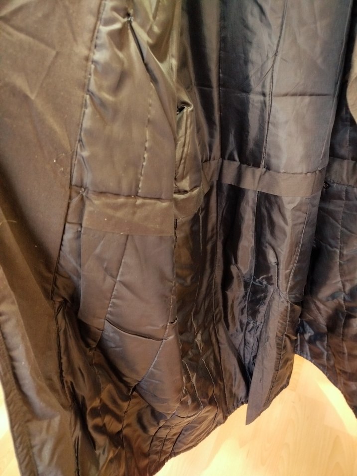 Yeni gibi çok hafif ama çok sıcak tutan yanları, içi cepli - Görsel 4