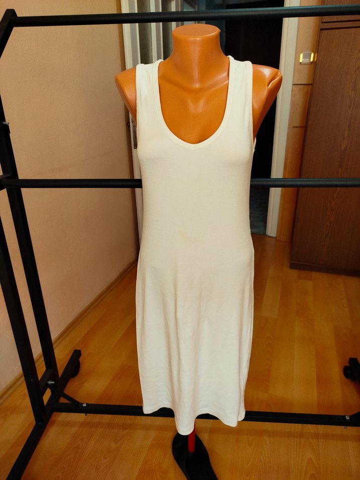 Yeni gibi çok rahat çok tatlı triko elbise boy 100 cm - Görsel 3