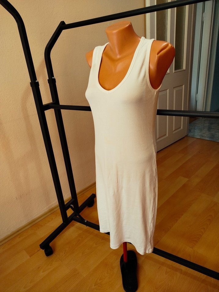 Yeni gibi çok rahat çok tatlı triko elbise boy 100 cm - Görsel 4