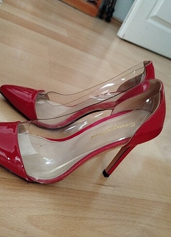 Gianvito Rossi Yeni bir defa giyildi çok şık kaliteli ayakkabı