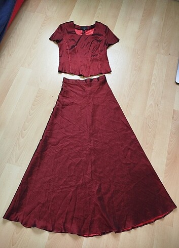 xs Beden bordo Renk Yeni gibi çok tatlı ikili takım alt bel 32.5 cm boy 98 cm üst bo