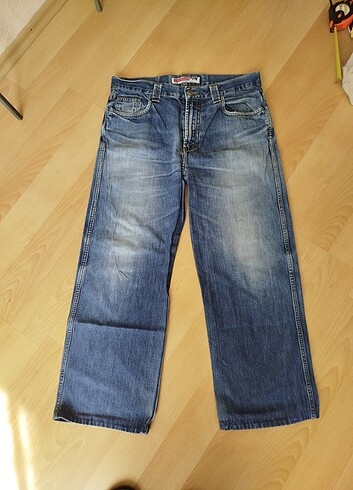 Vintage yeni gibi sayılı giyilmiş Quiksilver marka pantolon. Bel