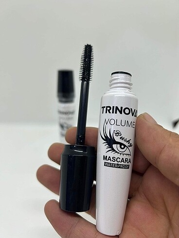 Trinova mascara