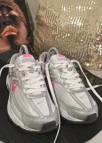 Nike 39 orjinal nike spor ayakkabı