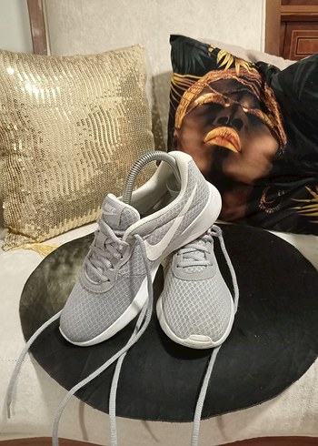 36.5 orjınal Nike Gri Kadın Sneakers Blok Topuklu Spor Ayakkabı