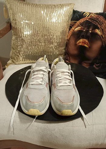Skechers 40 orjinal skecers spor ayakkabı