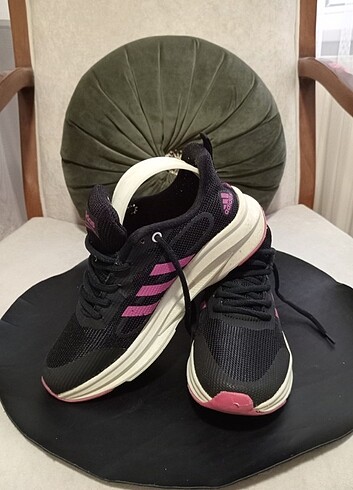 36 orijinal adidas spor ayakkabı 