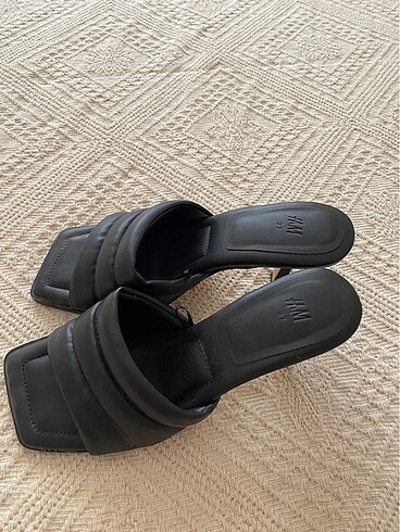 37 Beden H&M topuklu terlik