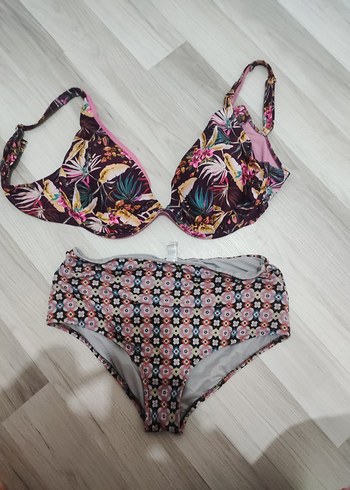 Çiçek Desenli Bohem Bikini Takımı