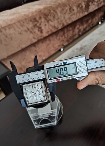 Beden GUESS Unisex Fonksiyonlu Kol Saati