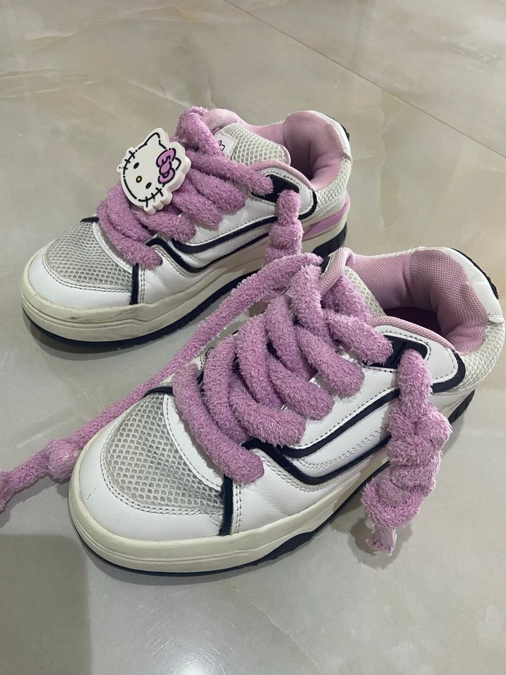 Bershka Hello Kitty mania skater spor ayakkabı - Görsel 3