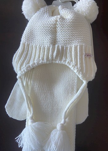 Beyaz Çocuk Bere ve Atkı Seti - Görsel 3