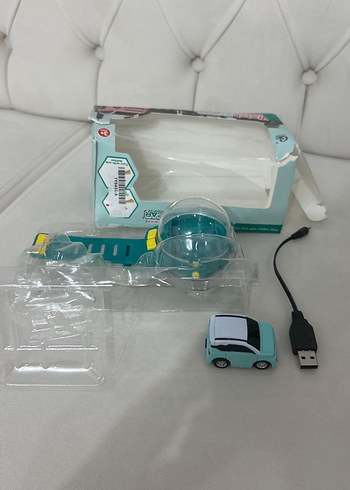 Bileğe Takılan Saat Kontrollü Renkli Işıklı Oyuncak Araba - Görsel 5