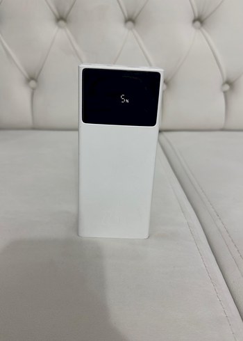 Baseus Beyaz taşınabilir power bank 22,5 Watt 30000 mAh - Görsel 2