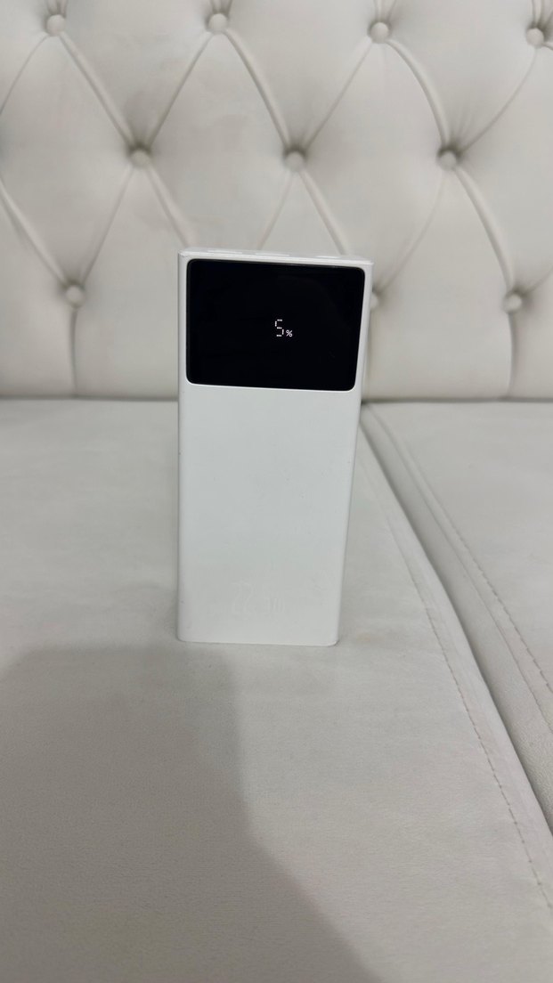 Baseus Beyaz taşınabilir power bank 22,5 Watt 30000 mAh - Görsel 2