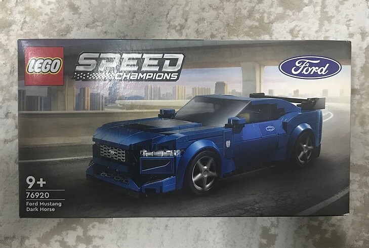 Diğer LEGO FORD MUSTANG 76920