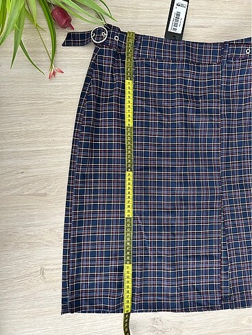38 Beden Trendyolmilla kareli yırtmaçlı kalem etek