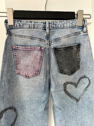 H&M H&M denim kot kalp detaylı