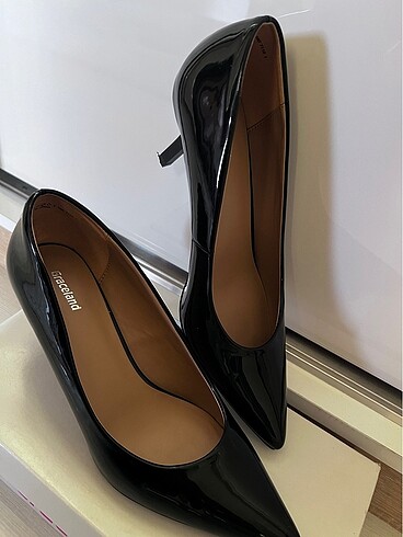 Deichmann 41 numara kadın topuklu 1 saat giyildi