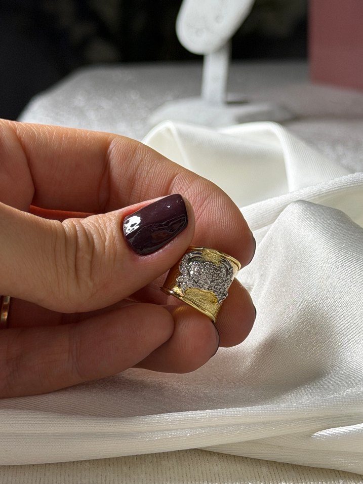 İşlemeli Düğmeli Altın Kadın earcuff - Görsel 3