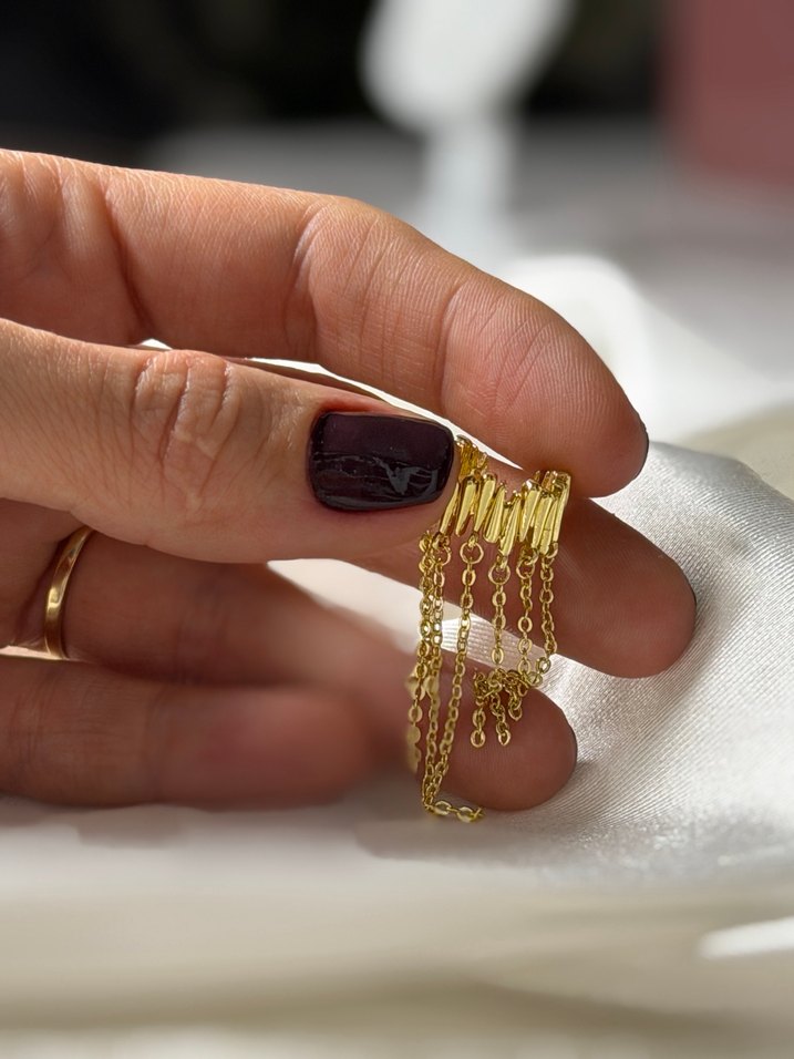 Zincir Detaylı Mini Altın Earcuff - Görsel 2