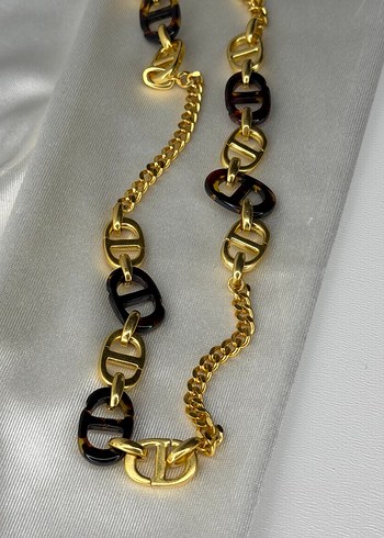 Zincir Detaylı Altın Renk Uzun Kolye - Görsel 4