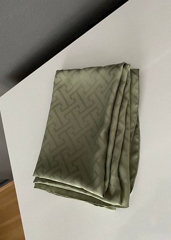 Kadın saten şal