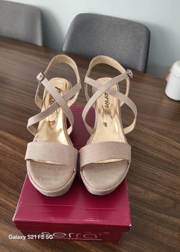 Dolgu topuk abiye sandalet  - Görsel 4