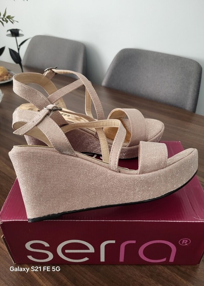 Dolgu topuk abiye sandalet  - Görsel 5