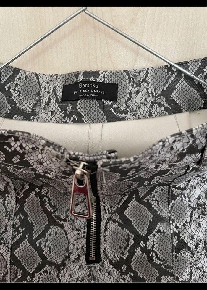 Bershka deri pantolon - Görsel 4