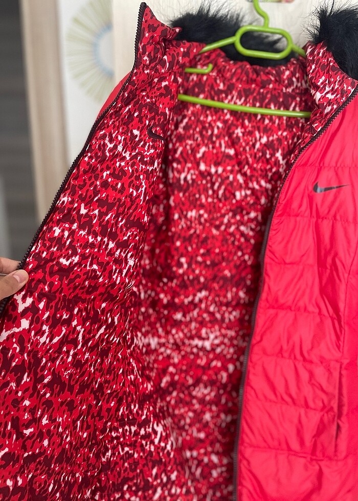 Nike kaz tüyü mont - Görsel 4