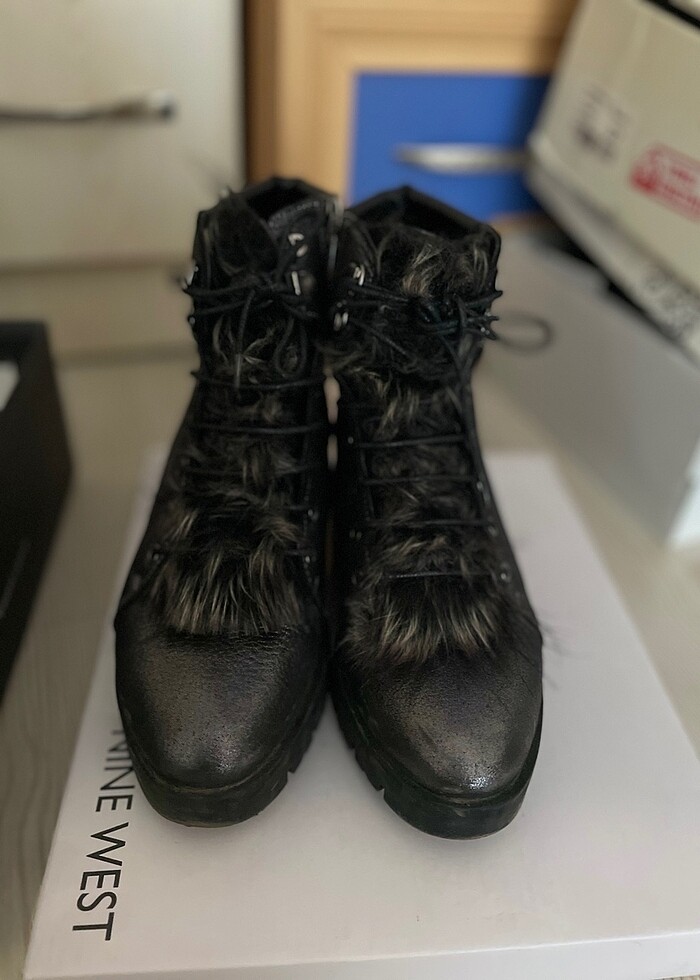 Deri Bot
 - Görsel 3