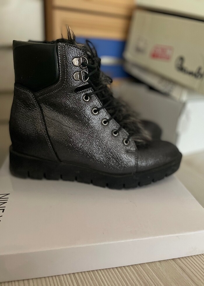 Deri Bot
 - Görsel 2