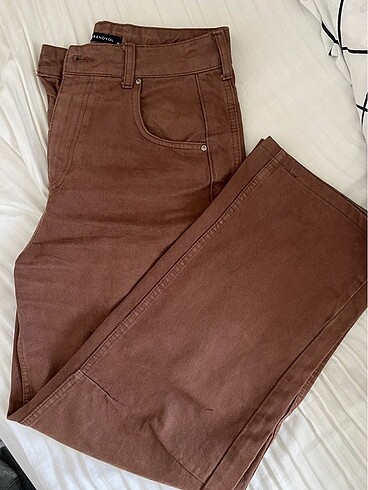 Trendyol & Milla Yüksek bel kot pantolon
