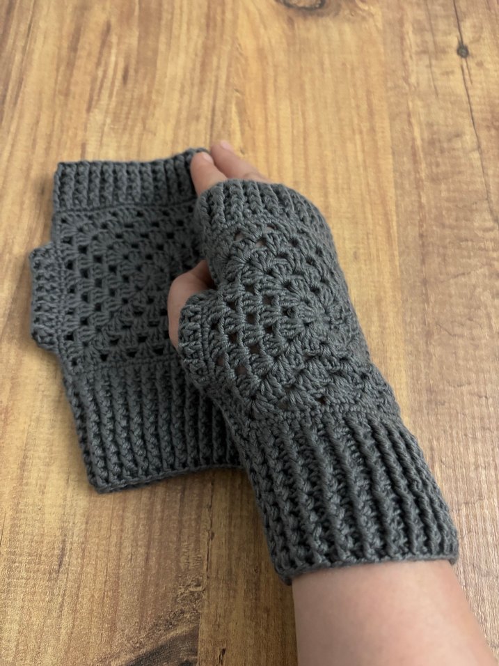 Gri Örgü Bohem Kadın Eldiveni - Görsel 3