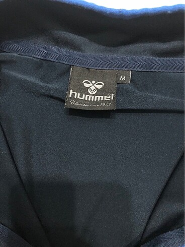 m Beden lacivert Renk Hummel orijinal traning body