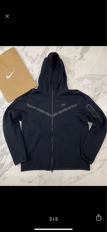 Nike Tech Fleece