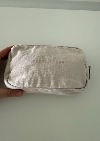 Bobbi Brown Makyaj Çantası - Görsel 2