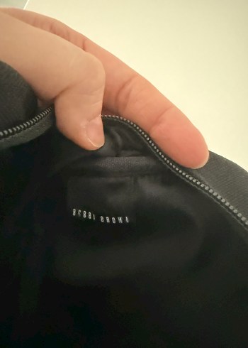 Bobbi Brown Fermuarlı Siyah Makyaj Çantası - Görsel 3