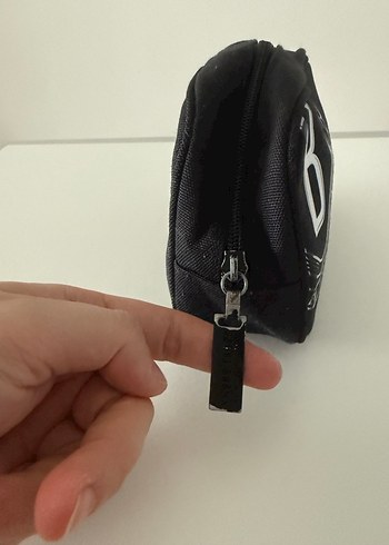 Bobbi Brown Fermuarlı Siyah Makyaj Çantası - Görsel 2