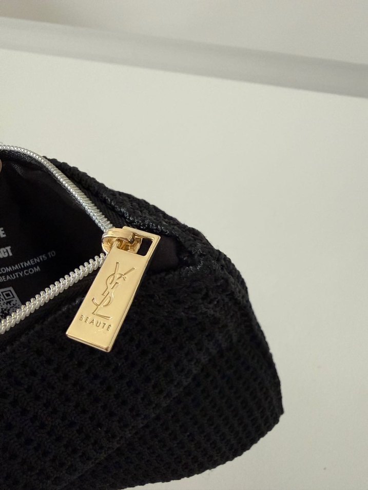 Yves Saint Laurent Makyaj Çantası - Görsel 5