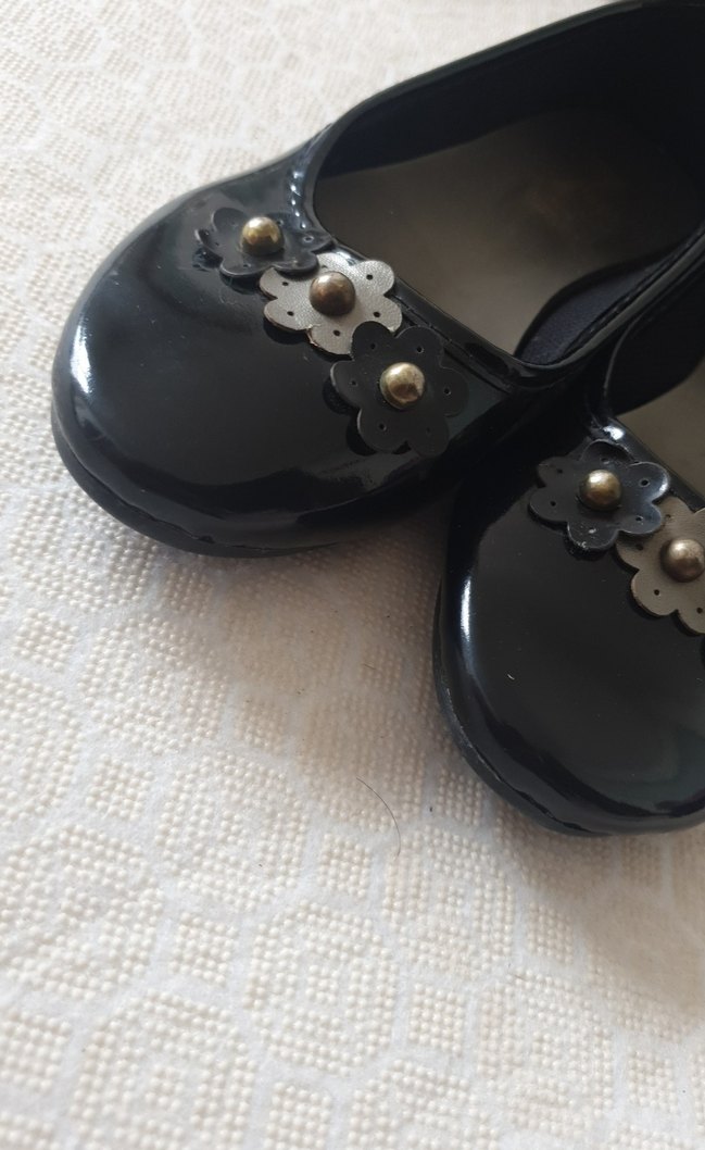 Kız Çocuk Siyah Kemerli Çiçekli Babet - Görsel 5